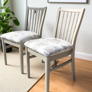 two chairs in a room